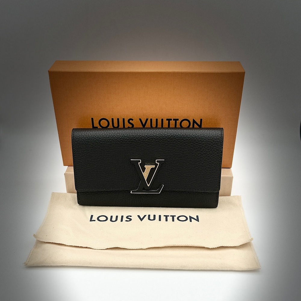 Louis Vuitton Capucines Wallet